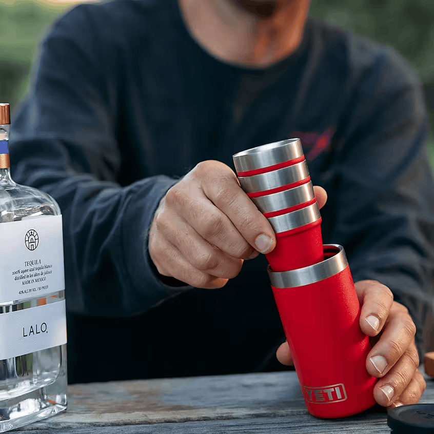 YETI SHOT GLASESS & CASE Mundo Outdoors Shop