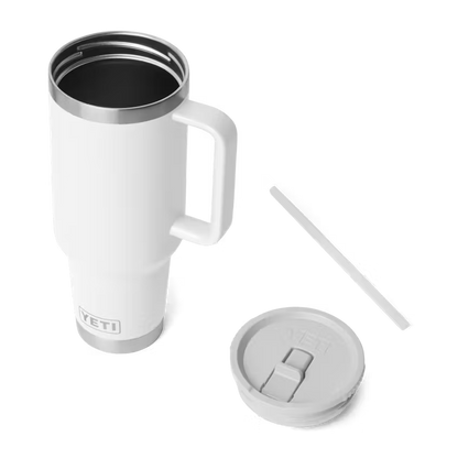YETI 40 OZ TRAVEL STRAW MUG