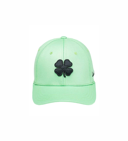 BLACK CLOVER SPRING LUCK GRASS